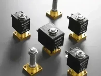 FIJACIÓN DE BRIDA Y CUERPO DE LATÓN CW510L - OPERADOR 10 mm